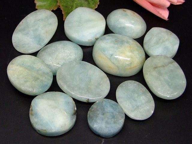 66749　　アクアマリン 藍玉 39mm×29mm〜26mm 6個セット 原石 穴なし 送料無料 ブラジル産 天然石 パワーストーン