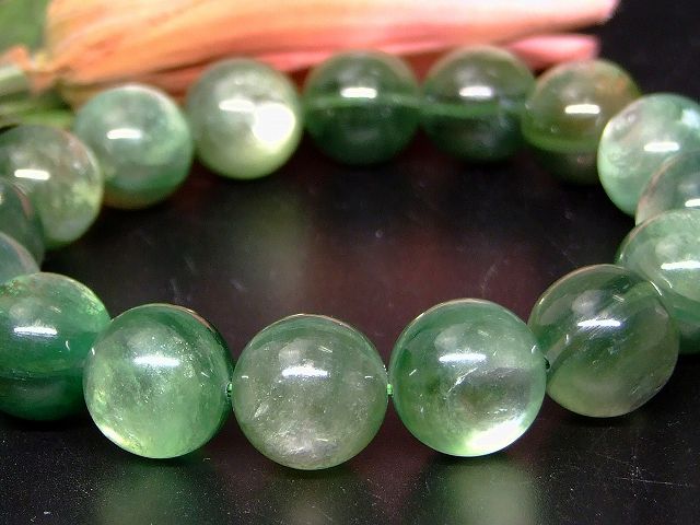 66817　　フックサイト グリーンマイカ 14mm AA ブレスレット 内径19cm グリーンレピドライト カイヤナイト クロム雲母 ポーチ付き ブラジル産 送料無料 天然石 パワーストーン