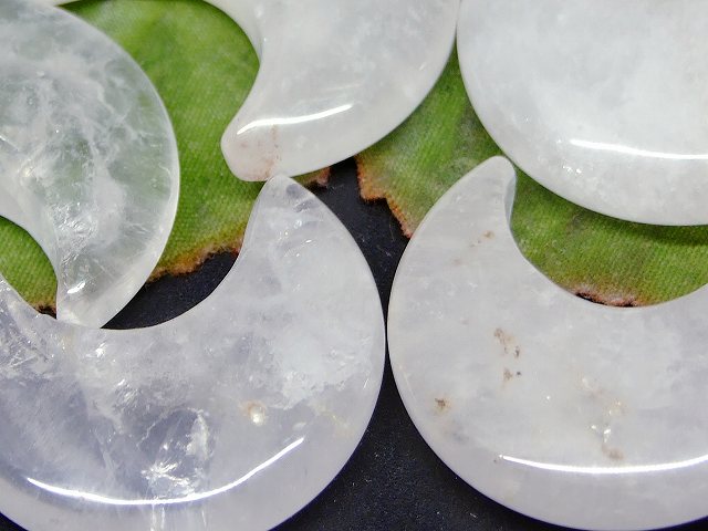 天然石　 スギライトペンダントトップ　 17x23mm　1個　アクセサリーパーツ　パワーストーン　手芸品　御守り石