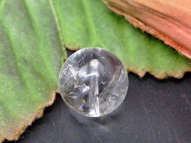 67069　　ブラックルチルクォーツ 針水晶 14mm AA 1粒売り 送料無料 ブラジル産 天然石 パワーストーン