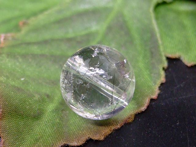 67069　　ブラックルチルクォーツ 針水晶 14mm AA 1粒売り 送料無料 ブラジル産 天然石 パワーストーン