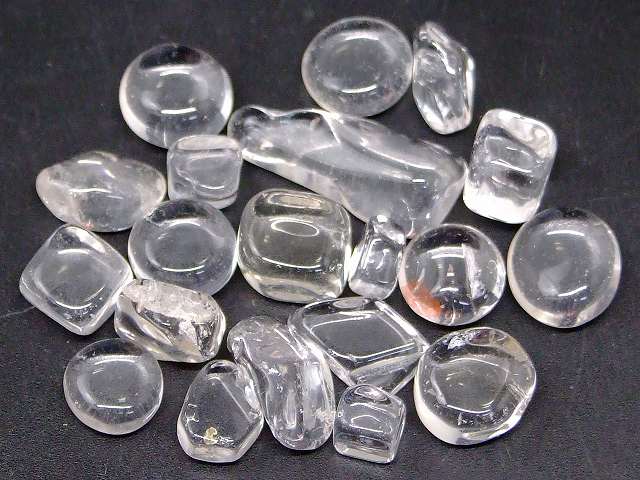67355　　水晶 さざれ 原石 穴なし 6mm〜20mm 20個セット クリスタル クォーツ 送料無料 ブラジル産 天然石 パワーストーン
