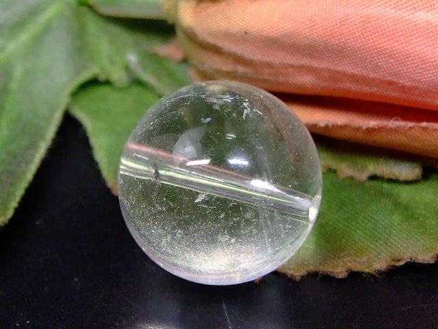 67380　　今月の半額 わけあり 虹入り 水晶 18mm 1粒売り クリスタル クォーツ 送料無料 ブラジル産 天然石 パワーストーン