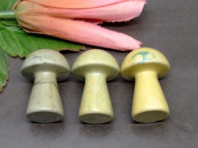※画像と同品質のものをお送りします。 オリジナルアクセサリー作りに是非どうぞ〜〜（m−m） 素材 天然 サイズ 約：重さg　玉径35mm×25mm・±1.0mm　1個売り 　※ 多少の誤差はご了承下さい。
