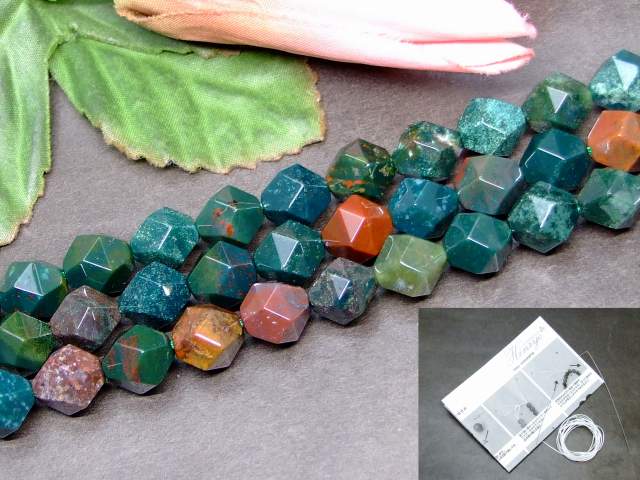 g3-1078E　　ブラッドストーン 10mm スターカット 1連38cm 通し針、解説書、1mゴム付き 送料無料 天然石 パワーストーン