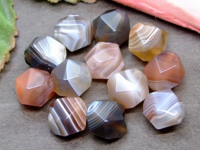g3-3398E　　ボツワナアゲート 瑪瑙 メノウ 10mm スターカット 1粒売り ネコポス送料無料 天然石 パワーストーン