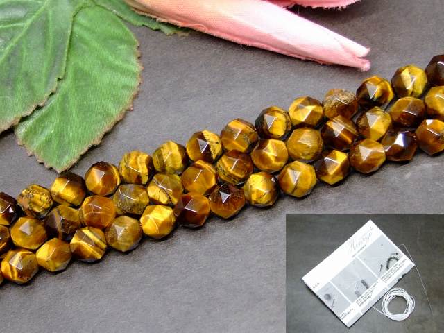 ※画像と同品質のものをお送りします。 オリジナルアクセサリー作りに是非どうぞ〜〜（m−m） 素材 天然石 サイズ 約：重さg　玉径8mm・±0.5mm　1連38cm前後 ※ 多少の誤差はご了承下さい。仕事運を高めてくれる成功の石 金褐色に黒...