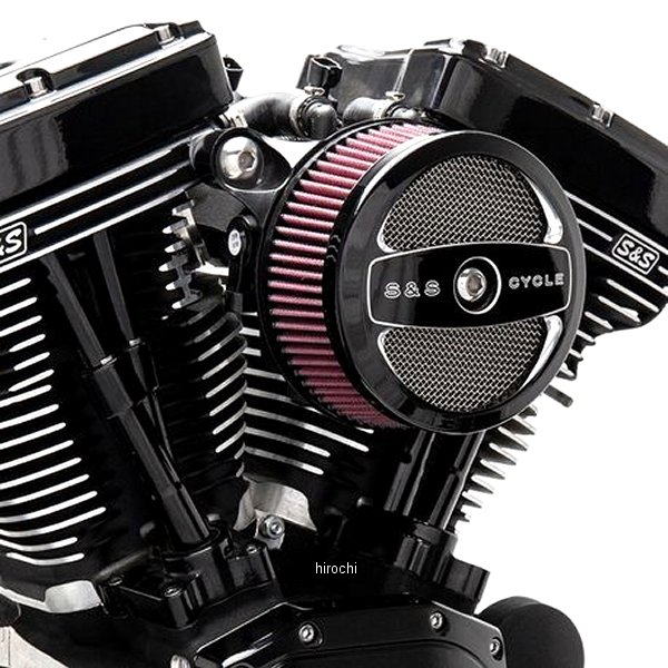 S&S ステルスエアクリーナーキット AIR108年-17年 TWIN CAM（電スロ）カバー付きS＆Sステルスエアクリーナーキットは、Tri-GlideおよびCVOモデルを除く、ワイヤーバイスロットル付き08年-17年 ハーレー に適合。フィルター面積を大きくし、丸みを帯びた吸気口や独自のS＆Sスティンガーコーンのようなエアホーンと組み合わせることで、よりスムーズで速いエアフローでより多くの電力を得ることができます。【キット内容】バックプレートフィルターエレメントトップカバーハードウェア説明書(英語)170-0485楽天 HD店