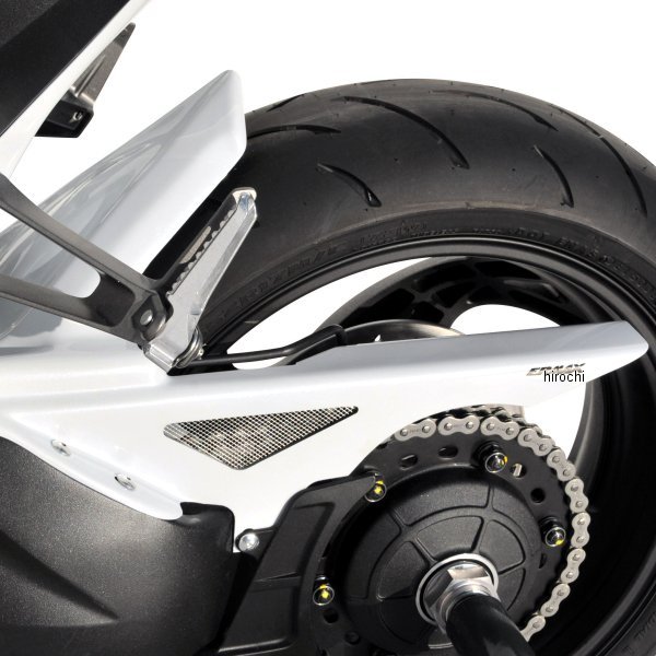 アルマックス ERMAX リアインナーフェンダー08年-17年 ホンダ CB1000Rカラー:レッド/ブラック2015-2017「チタニウムグレー」はチタン製ではございません。※画像は参考となります。実際の色、素材、タイプは表記のものとなりますのでご注意下さい。※メーカーエンブレム、ステッカー等予告なく変更になります。ご了承の上ご購入をお願いします。※海外輸入品の為、納期予定は1-2ヶ月程度となります。予めご了承ください。正規輸入品【ERMAX】フランス製スクリーンで有名なERMAXは、世界中で販売されておりMotoGPやEnduranceSBKなどのレースシーンでも採用され数多くのレースを制しています。欧州の有名、高品質な製品とされています。730101103楽天 HD店