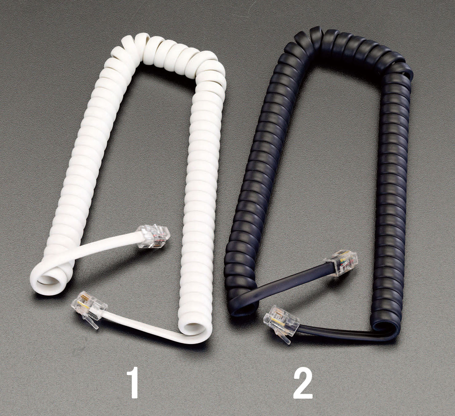 ●長さ:収縮時:約0.3m、伸長時:約2m●カラー:ブラック4極4芯電話機やFAX等の本体と受話器の接続に両端のモジュラープラグのハネ部または接点部がコードと同じ面にあるカールコードのタイプのみ使えます。RoHS指令対応0000122005...