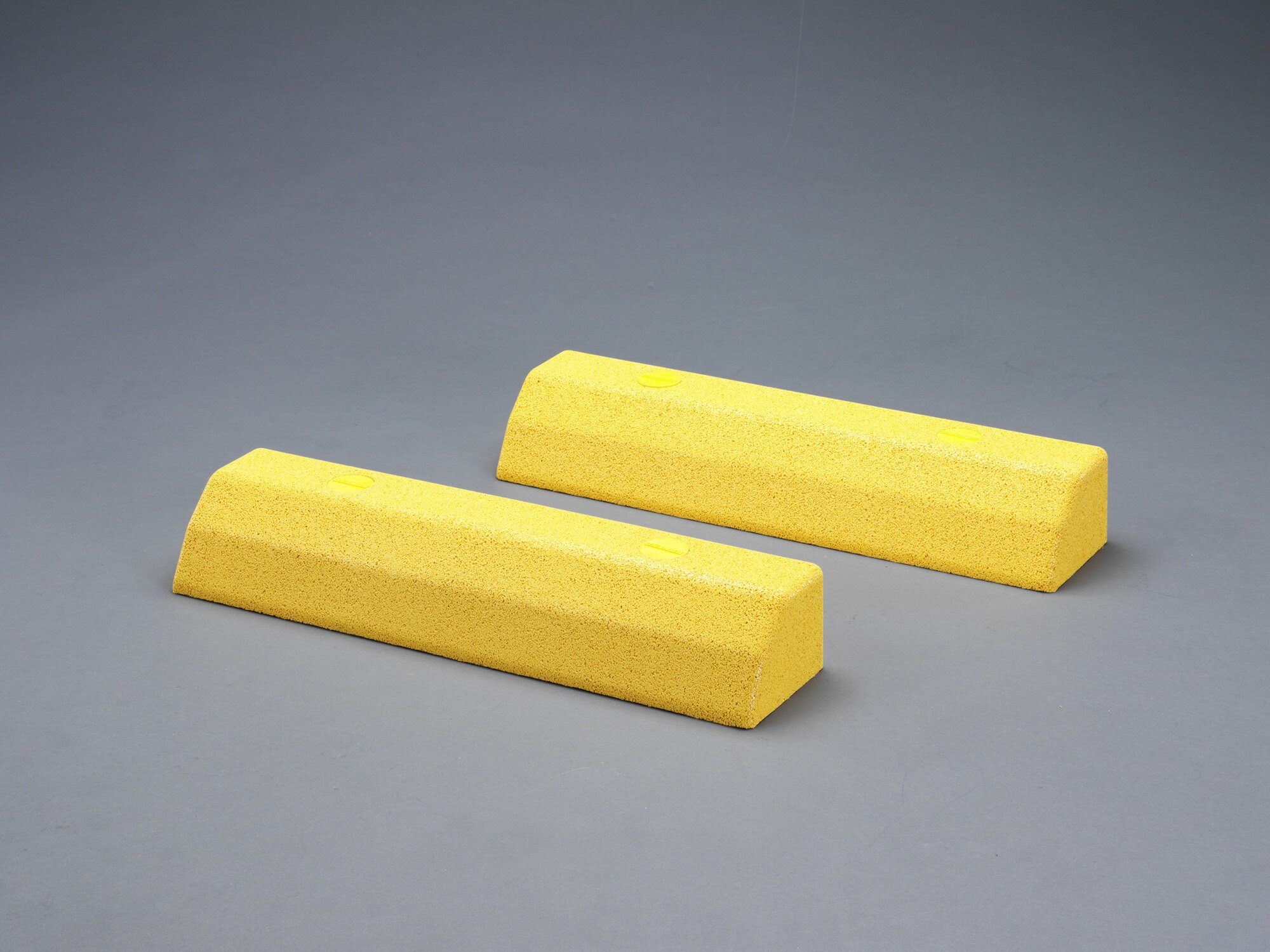 【メーカー在庫あり】 エスコ ESCO 550x130x85mm カーストッパー ゴム製・イエロー/2個 000012254620 HD店