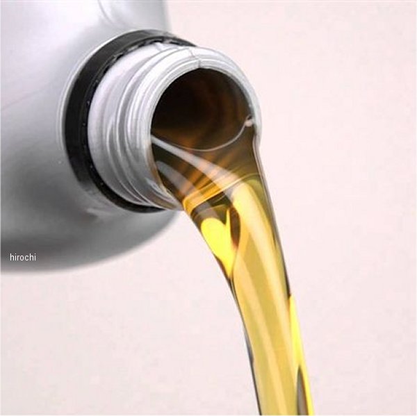 ビーアールシー BRC 旧車4スト用エンジンオイル 10W-40 SL-CF/MA 100%鉱物油容量:4L10W-40一般的に売られている化学合成油を使用することは今や常識となっておりますが旧車に化学合成油を入れますとオイルの粒子が非常に細かいためオイル漏れを起こしてしまいます。そのため、その時代のオイル(当時は鉱物油)がベストマッチします。オイルシールやガスケットに最もやさしいのです。オイル漏れの原因はオイルシールもガスケットも当時の鉱物油の規格に適合して製造していますので化学合成油に適合するように製造されていないからです。だから化学合成油は漏れるのです。ただし鉱物油は量販店に行っても性能のいい鉱物油を置いていないのが今の現状です。ほとんどがスクーターのイラストが入っている小排気量(スクーターや原付)のバイク用です。BRCでも旧車の中型車にいろいろなオイルを試した結果このオイルが一番適している結果となりました。余った分はキャップをして頂ければ劣化しにくいため次回交換時に再使用できます。このオイルは20Lが正規品ですがBRCで使いやすいように4L缶に小分けして4Lで販売しております。ケミカル品はBRCで実際に使用してみて効果が体感でき、価格的にも『満足できる』物のみを販売しております。このオイルのメーカーはアメリカのガルフ社(GULF)となります。JASOは世界に先駆けて二輪車のエンジンオイル規格JASO-MAを制定しました。このオイルは最後に/MAが入っている通り、2輪車専用オイルです。そのため/MAの表示が無いオイルは4輪用ですのでバイクに入れるとクラッチが滑りますのでご注意下さいませ。※メーカー欠品の場合、長期納期となります。ご了承ください。0406楽天 HD店　