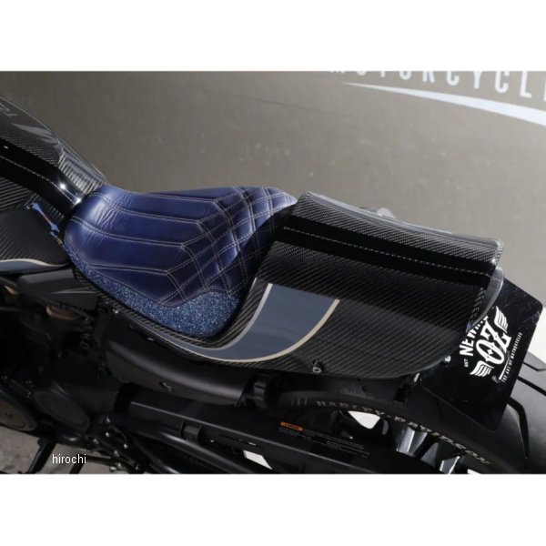 SSS8 リアーフェンダーカウル 21年以降 ハーレー スポーツスターS RH1250Sカーボン純正のシングルシートを活かして、リアフェンダーカウルの流線形なデザインを、後方に伸ばす事により、現代版カフェレーサースタイルが完成です。リアフェンダーカウル内に、移設キットを使うことにより、テールランプ・ウインカー・ナンバープレートなどの移設が可能になり、自分に合ったカフェレーサースタイルが楽しめます。※ 純正リアフェンダーと付け替えて交換になります。※ テールライト、ナンバープレートを取り付ける際は、別途移設キットを取り付ける必要があります。※この商品はメーカー直送商品の為、別途送料2,640円(税込み)がかかります。※沖縄への配送は承る事が出来ません、ご了承ください。SSS8楽天 HD店