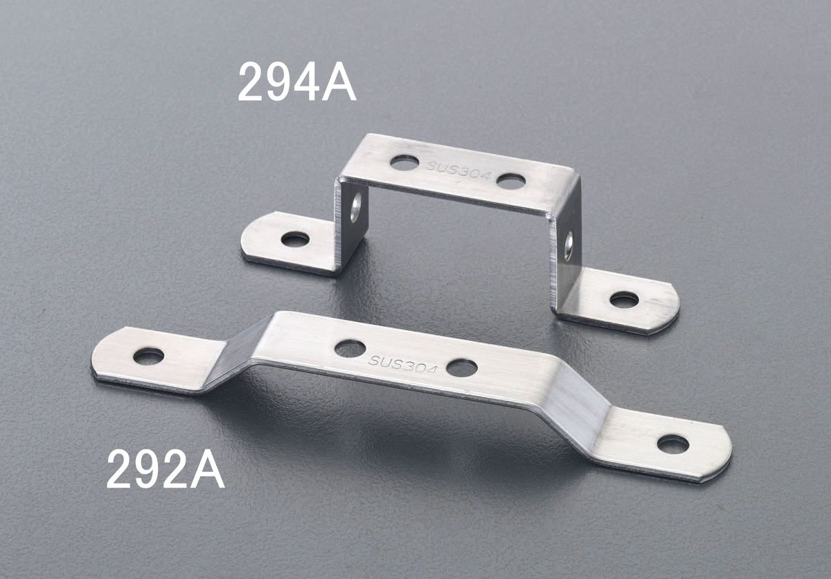 材質：ステンレス(SUS304)幅：19mm厚み：2mm全長：143mm穴数：4穴径：6.2mm重量：約54(1個あたり)g入数：1個000012221749 HD　