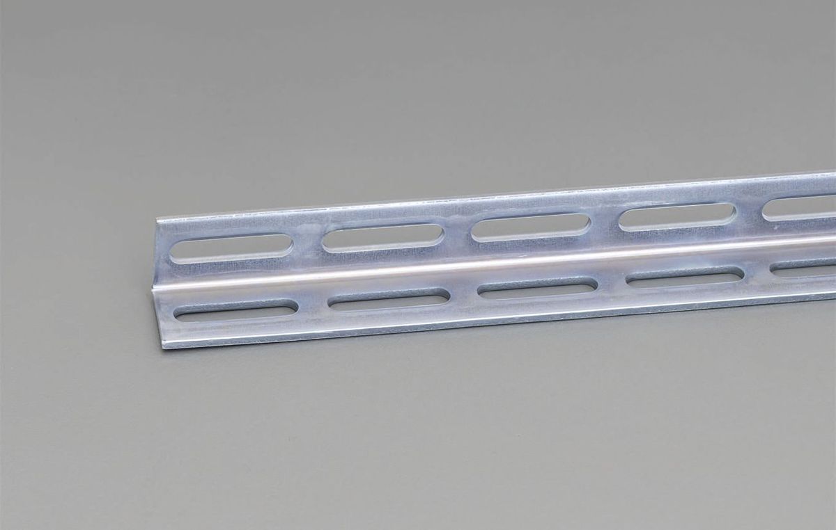 ●材質:スチール(ユニクロメッキ)●全長（L）:900mm●厚み（t）×幅（A）:3.2×30mm●穴サイズ（D×D2）:40×8.3mm●重量:約912g000012224475 HD　