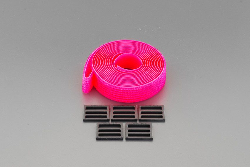 ●ベルトサイズ:25(W)mm×3(L)m専用カン5個入りスポーツ用品から家庭の小物まで。専用カン付でお好きな長さに切って自由自在にお使い下さい。000012040554楽天 HD店　