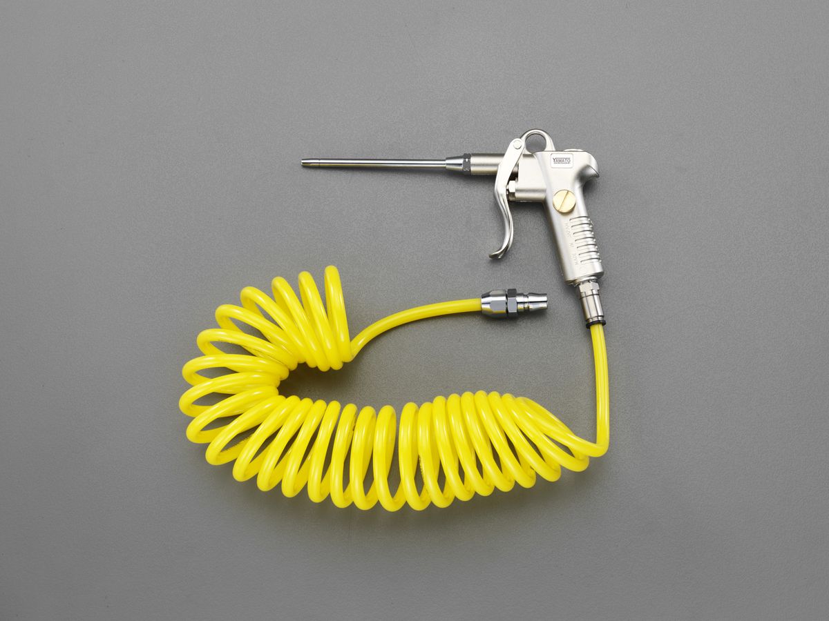 ●使用圧力:1.0MPa●ノズル穴径:3.0mm●ノズル長:100mm●エアー量:280L/min●エアー流量調整:有●サイズ:ホース:5(内径)x8(外径)mm●使用範囲:4m●材質:本体:アルミダイカスト・ホース:ウレタン●取付ねじ:R1/4"プラグ付空気量調節付ダスターガンで任意の噴出空気量に調節でき、スイベル金具付によりホースのねじれを防止します。000012253326 HD　