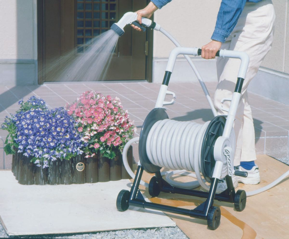 【メーカー在庫あり】 エスコ(ESCO) 15/19mmx30m 散水ホースリール 000012084552 HD