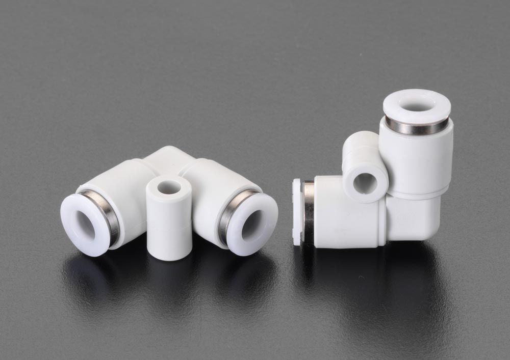 ●材質:樹脂(PBT)●使用流体:空気●使用圧力:0-1MPa(0-10kgf//cm2)●使用温度:-15-60°C●チューブ外径:8mm●入数:2個000012050226 HD　