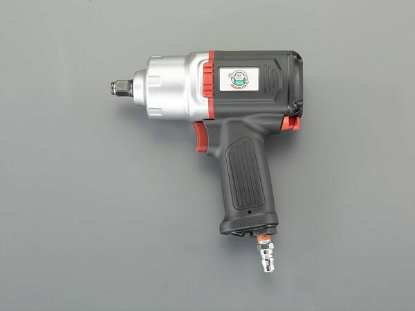 差込角:1/2”全長:186mm無負荷回転数:8，000rpmエアー消費量:142L/min使用圧力:0.62MPa使用トルク範囲:338〜810N・m吸入口:NPT1/4”使用コンプレッサー:1.5〜2.2kw最大トルク:1，054N・m能力(ボルト径):M22ツインハンマータイプ4段階パワー調整、保護ラバー付EA155DC-2楽天 HD店　