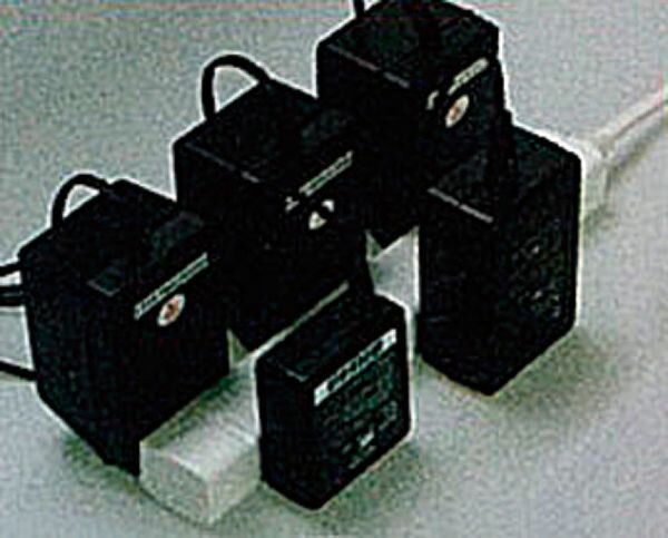 【メーカー在庫あり】 エスコ ESCO AC125V/15Ax2m/7口 タップ(マグネット付・雷サージ) EA815GL-413A HD店