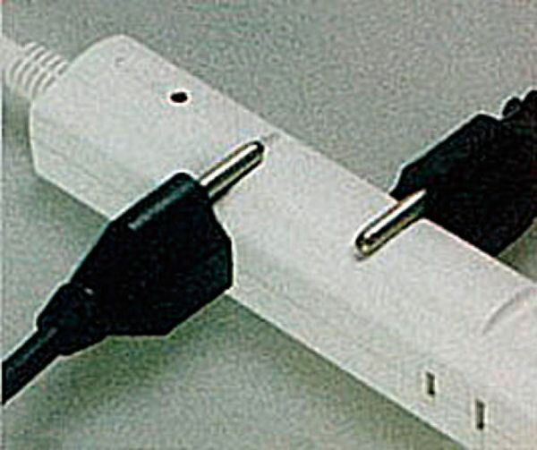 【メーカー在庫あり】 エスコ ESCO AC125V/15Ax2m/7口 タップ(マグネット付・雷サージ) EA815GL-413A HD店