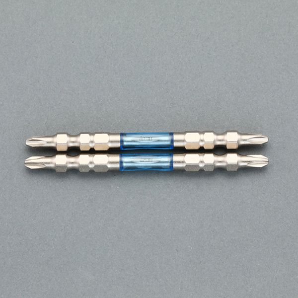 サイズ：#2全長(mm)：65六角シャンク：6.35mm(1/4”)材質：ビット：クロム・モリブデン・バナジウム鋼 樹脂部：PP重量(g)：26入数：2本マグネット付18Vインパクト対応(14.4Vにも対応)サビに強いメッキ仕上げトーション部で衝撃を吸収先端が見やすい両頭スリムタイプ先端欠けに強いカムアウトを抑制サビに強い光沢表面仕上げ耐久性が抜群EA813AC-101楽天 HD店　