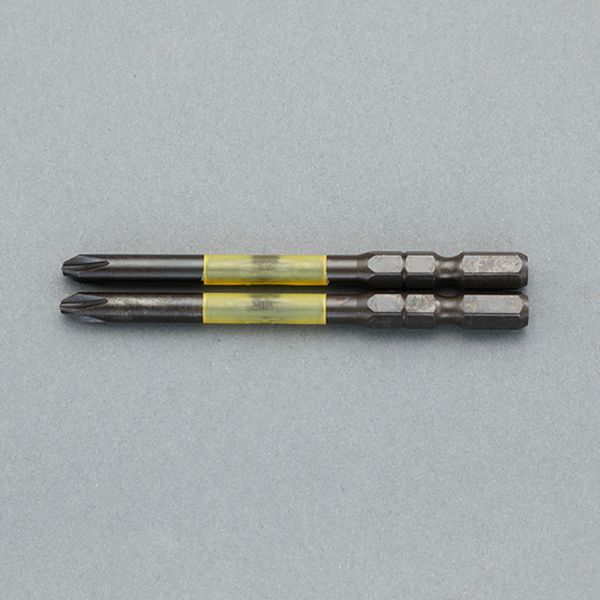 サイズ：#2全長(mm)：120六角シャンク：6.35mm(1/4”)材質：ビット：クロム・モリブデン・バナジウム鋼 樹脂部：PP重量(g)：47入数：2本マグネット付高靭性・高硬度（HRC62.5最高硬度）ビット狭い所に最適な段付タイプハードな作業に強い摩耗に強く良好なネジ嵌合持続抜群の喰いつきで滑りにくい曲がりに強く、芯ブレを抑制40Vインパクト対応(18Vにも対応)トーション部で衝撃を吸収EA813AF-4楽天 HD店