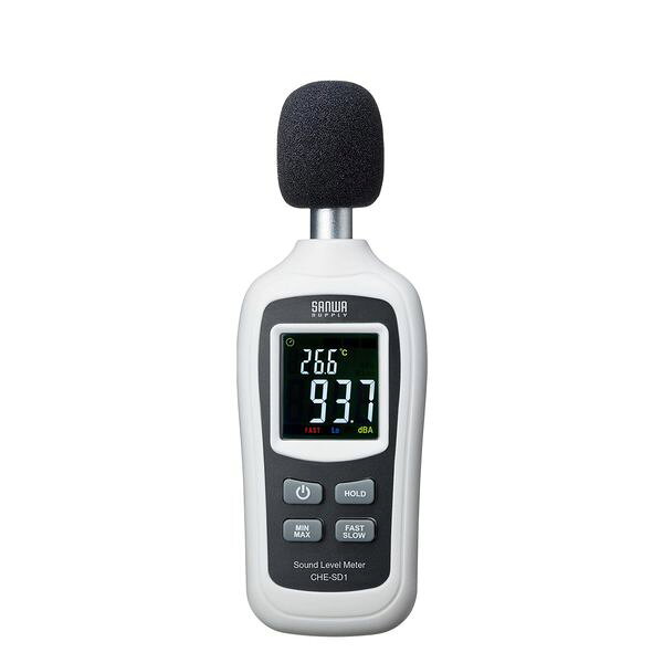 メーカー：サンワサプライ型番：CHE-SD1測定範囲：騒音：35〜135dB 温度：−20〜60℃周波数範囲：31.5Hz〜8kHz測定精度：騒音：±2.0dB 温度：±1.5℃電源：単4乾電池×3本（付属）サイズ：56(W)×30.5(D)×144(H)mm重量：73g（電池含まず）動作条件：温度：-20〜60℃ 湿度：10〜90％動特性（周波数の重み付け時間）：FAST（時定数125ミリ秒）、SLOW（時定数1秒）簡単に操作できるデジタル表示の騒音測定器です。事務所、図書館、体育館などの屋内から、道路やグランドなどの屋外まで使用できます。測定した値を固定表示可能なホールド機能が付いています。暗いところでも表示が見やすいバックライト機能が付いています。風音防止のためのマイクカバーが付いています。騒音を測定した際、気温も確認することができます。音量最大・最小のデータ記録が可能です。オートパワーオフ機能付きで、長時間使用しない際、自動的に電源を切ってくれるので、電源の切り忘れがありません。電池が少なくなると電池残量アイコンが表示され、電池交換をお知らせします。入数：1個000012334376楽天 HD店　