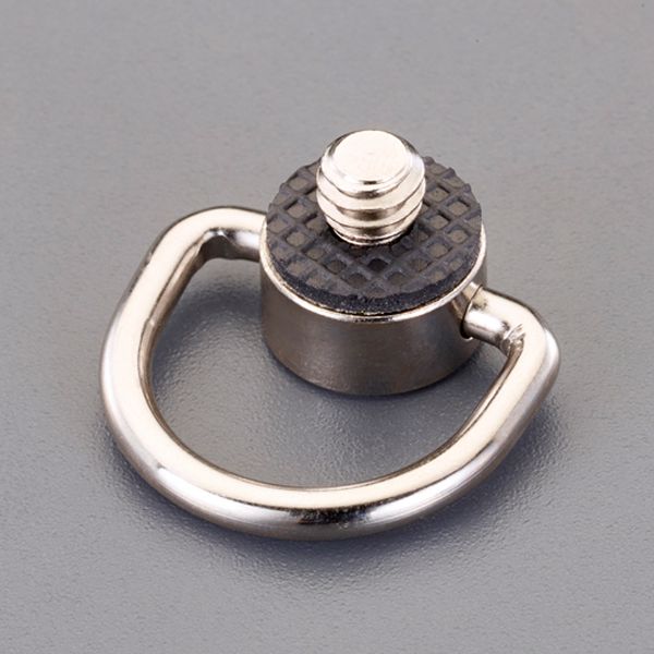 ねじ径：UNC1/4”(雄)リングサイズ：約25mm直径：約13mm重量(g)：約11色：シルバー材質：スチール標準的な1/4インチネジ穴に適合します。カメラやICレコーダーなどストラップ取り付け穴がない機器に三脚用ネジ穴を利用しストラップを取り付けることができます。入数：1個000012327854楽天 HD店　