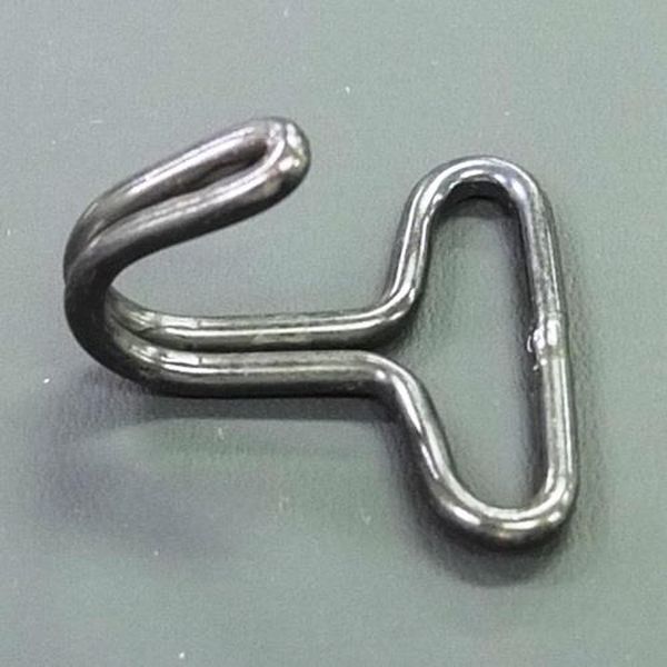 ●適用バンド幅…20mm●外寸サイズ(mm)…33×26.7●フック内径…12mm●材質…鉄(三価黒クロメート)●バンド、ベルト、黒ゴムロープ等との組合わせに最適です。※5個入EA628RT-551A楽天 HD店　