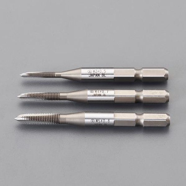 ●タップサイズ…M3×0.5・M4×0.7・M5×0.8●全長…70mm●材質…SKS_2●六角シャンク…1/4”（6.35mm）●溝長…20mm●推奨下穴径…2.5mm・3.3mm・4.2mm●用途…ネジ山の形成・つぶれたネジ山の修正用●被削材…鉄・アルミ・真鍮●喰い付きピッチ…3.5P●JIS等級…3級●インパクトドライバー対応●貫通穴用●インパクトドライバーなどの正逆回転付機種に取り付け可能で、ネジ穴加工が容易にできます。EA829CJ-31楽天 HD店　