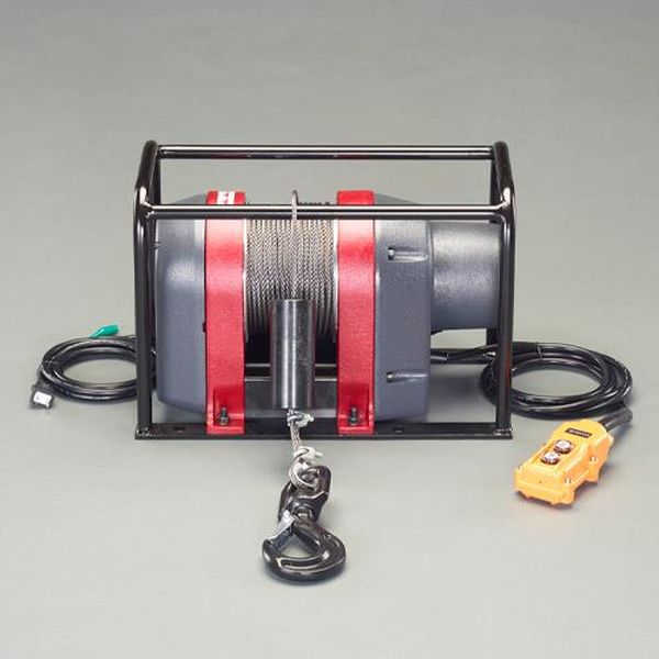 ●定格荷重(kg)…150●揚程(m)…37●吊揚速度(m/分)…18.6●重量(kg)…21●電源…AC100V 870W●操作コード…2.5m●電源コード…2.5m●サイズ(W×D×H)mm…425×231×297●材質…鉄●フック口径…26mm●付属品…操作スイッチ(コード2.5m付)、ワイヤーロープ(φ5mm×40m)、A型シンプル、ワイヤークリップ×2、スナッチブロック×2、ウェイト、フック●加速防止、逆巻防止●ブレーキ付●運転音が静かでブレーキの効きがいい●据置型●マグネットモーター採用EA840BG-150A楽天 HD店