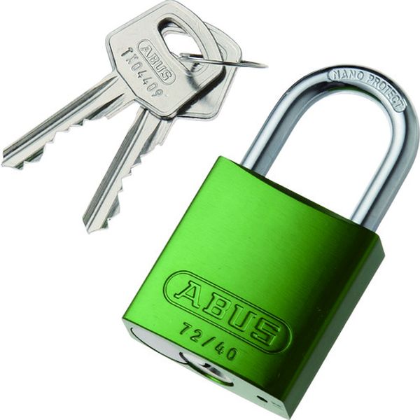 ・アルミ製ボディーはアルマイト処理されており、耐久性と耐腐食性に優れています。・安全性が高いダブルロックで6ピンシリンダーです。・キーが2個付きます。・ロックアウト用パドロック。・南京錠。・色：緑・厚さ(mm)：19.1・縦(mm)：73.5・横(mm)：38.1・シャックル直径(mm)：6.4・シャックル長さ(mm)：26.5・シャックル径(mm)：Φ6.4・寸法(mm)A：20.1・アルミニウム・陽極酸化処理・シャックル：スチール・付属キー：2個・生産国 中国・JANコード 0074983362110・質量 125g・コード：825-7340 ・品目：PSL7GRPSL-7GR楽天 HD店　