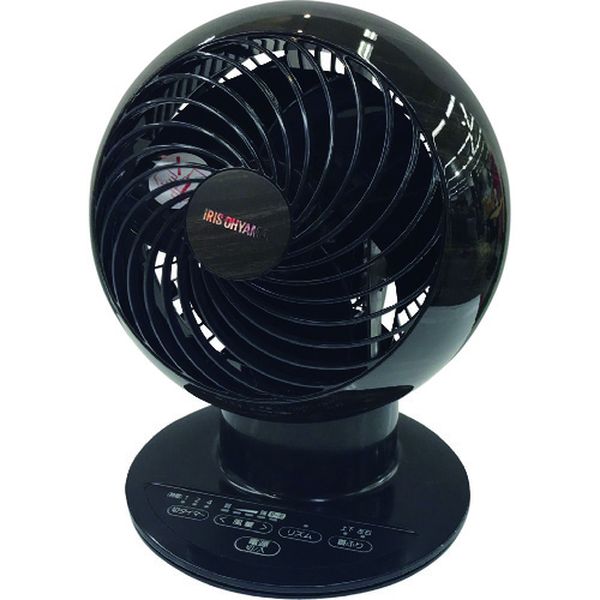 ・お部屋の雰囲気に合わせてカラーを選べるボール型サーキュレーターです。・コンパクトなのにパワフルで大風量のコンパクトサーキュレーターです。・球面のスパイラルグリルを採用することにより、さらに直進性能を高めたスパイラル気流を発生させてより遠くに風を送り効果的な循環が可能です。・エアコンと併用して夏は涼しく冷気を部屋全体へ、冬は暖かく暖かい空気を足元へ一年中使えます。・お部屋の空気の攪拌に。・電源(V)：単相100・消費電力(W)(50/60Hz)：38/36・ハネ径(cm)：15・標準消費電力料金(50/60Hz)：1.1円/0.98円/h・色：ダークブラウン・奥行(mm)：210・高さ(mm)：290・首振り：上下75°・左右90°・風量調節：5段階・幅(mm)：210切タイマー：1・2・4時間・適応床面積：18畳・切タイマー：1・2・4時間・リモコン：あり・首振り機能：上下72度、左右90度・電源コード長さ：1.4m・生産国 中国・JANコード 4967576463027・質量 2kgPCF-SCC15T-DT楽天 HD店　