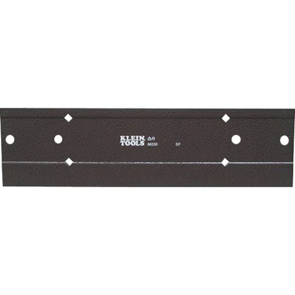 ・板金のハゼ倒し作業に使用します。・10mmと25mmの2種類の折りしろ長さに加工できます。・ひし形に繰り抜いた小窓から覗くことで、板材が工具の奥まで入っているか確認できます。・加工能力：鉄板0.51mm　　　　　ステンレス板0.32mm・...