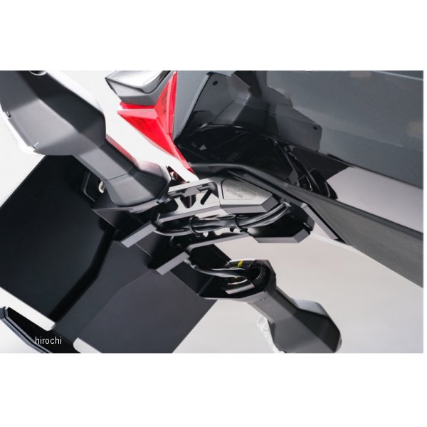 ストライカー STRIKER アルミビレットフェンダーレスキット Ninja ZX-25R 黒21年-22年 カワサキ Ninja ZX-25Rカラー:ブラックナンバー角度:40° 保安基準適合材質:アルミ・LEDナンバー灯付属・スリムタイプリフレクター付属・純正ウインカー対応天板とナンバープレートステーをつなぐメインステーをアルミ削り出しにて制作した高級感あふれる仕上がりでサイドビューを輝かせます。ビレットステーのサイドにはSTRIKERロゴをさり気なく配置。ナンバーの角度は保安基準適合の40°とし車検にも対応します。純正ウインカーがそのまま装着出来る仕様となり、ナンバー灯にはLEDを採用。リフレクターも標準装備でボルトオン装着可能です。SS-FL157BK楽天 JP店