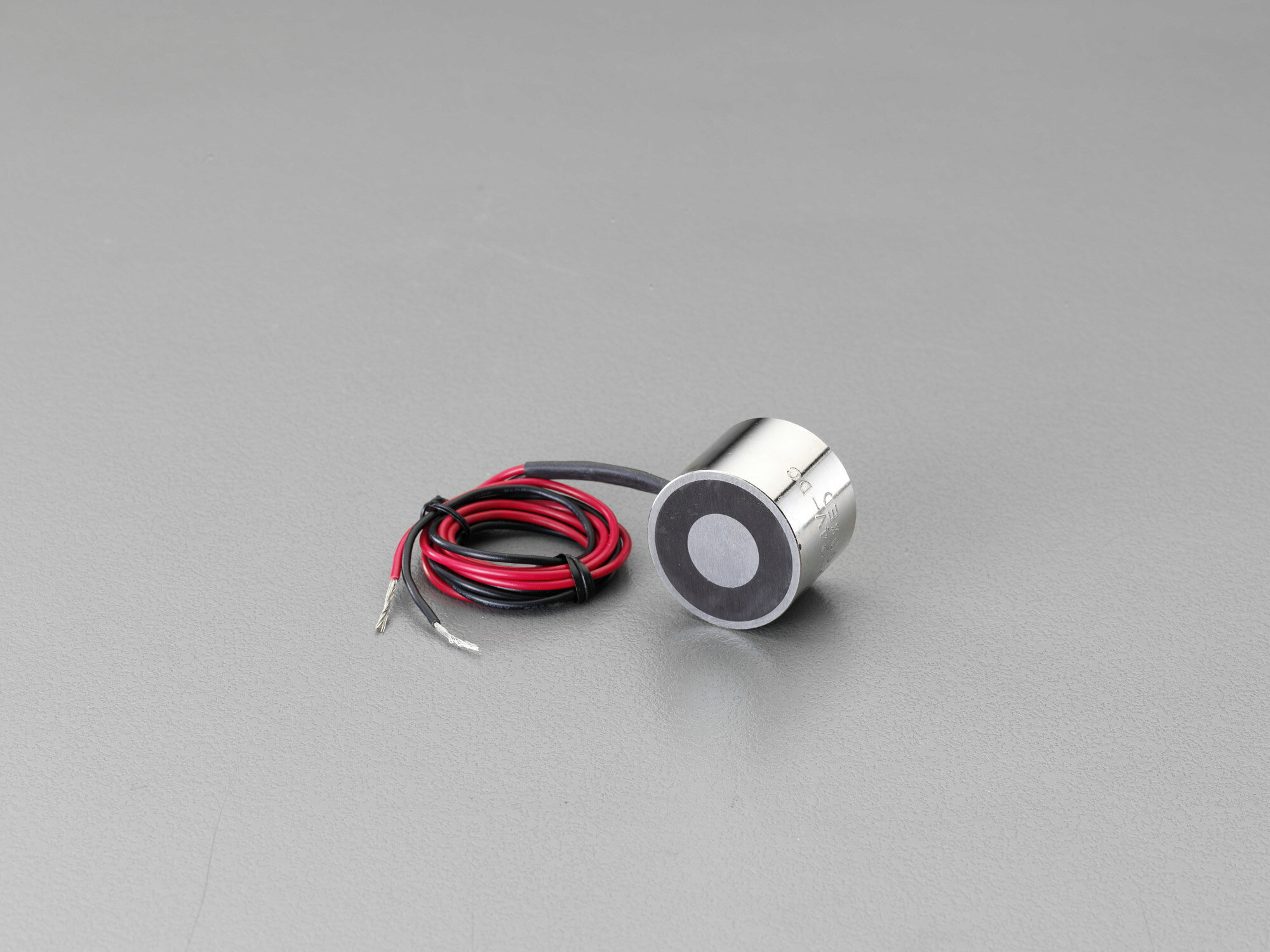 【メーカー在庫あり】 エスコ ESCO DC24V/φ30mm 電磁マグネットホルダー 000012250...