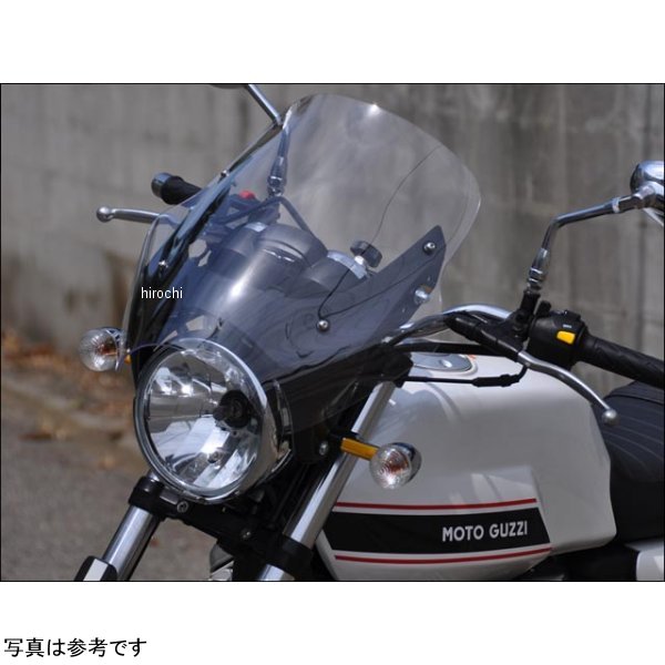 シックデザイン ガイラシールド Lサイズ クリアモトグッツィ V7 Classicエアプロテクションとスタイリングを高い次元で両立した角度調整機構付きスクリーン。トップブリッジ上の操作により、走行条件に合わせたスクリーン角度を無段階に調整可能。スクリーン本体は3mm厚ポリカーボネイト製(ハードコート仕様)。ライト左右のボルト8mm、ライト径は通常のφ180用。 ※V7カフェクラシック及びV7レーサーには装着不可となります。GS57楽天 JP店