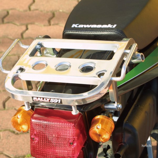 RY59121 ラリー RALLY キャリア 591 08年以前 KSR11008年以前 KSR110RALLY591ならではの究極のフレームビルドワークがキャリア本来の実用性を保ち、なおかつ車体とのマッチングを考慮した美しい外観を生み出します。 スチールキャリアに比べ、最大58％の軽量化を実現！ 素材：アルミバフ仕上げ※RALLY591キャリアの耐荷重は2kgとなります。RY59121楽天 JP店