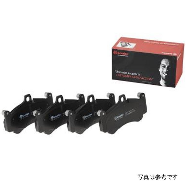  Brembo 89-95 BMW 525i Premium NAO Ceramic OE Equivalent Pad - フロント breP06012N JP店