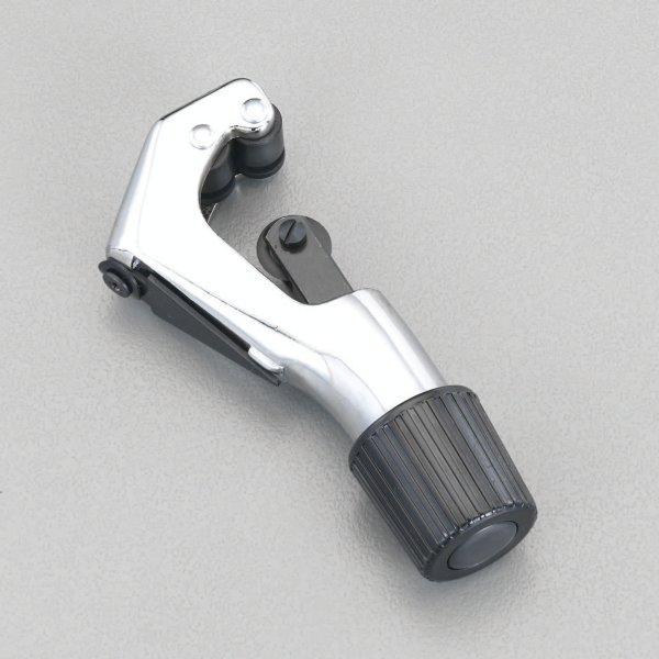 【メーカー在庫あり】 エスコ(ESCO) 1/8"-1 1/8" チューブカッター 000012008202 JP
