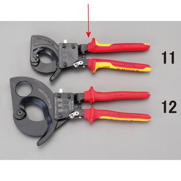 ハンドル：コンフォート(1000V絶縁)仕上げ：ラッカー切断能力：φ32mm(240mm2)全長：250mmてこの原理を最大限に利用するデザインにより、少ない力で高い切断能力を発揮します。000012013938　
