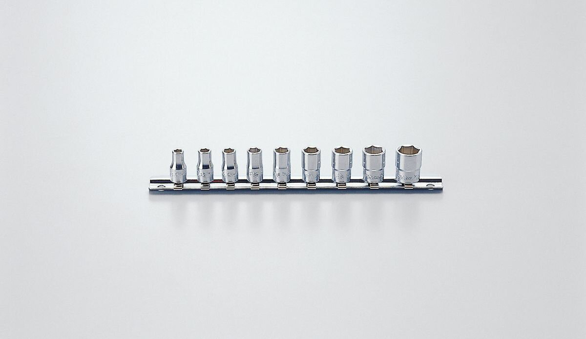 ●差込角…1/4”●外径…7.8〜18mm●対辺（12角）…3/16”、7/32”、1/4”、9/32”、5/16”、11/32”、3/8”、7/16”、1/2”●総重量…162g●レール長…150mm●全長…22mm9個組みセット000012253460楽天 JP店　