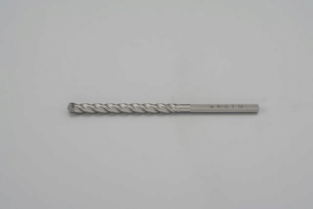 ●刃先径…8.0mm●全長…125mm●有効長…75mm真円に近い穴あけが可能特殊形状によりビットをがっちり固定コンクリート、モルタル、ブロック、窯業系サイディングの穴あけに振動ドリル(振動モード)mm2使用下さい。インパクトドリル、ドリルドライバーは使用できません000012212544　