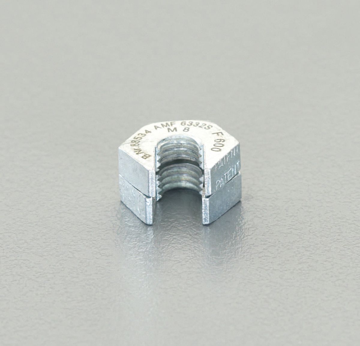 ●材質…焼入鋼(亜鉛メッキ)●適合ねじ…M16●対辺…34mm●高さ…16.0mm●入数…1個入り締め付け部まで一気にナットを通せます。(ロック付)000012210031楽天 JP店　