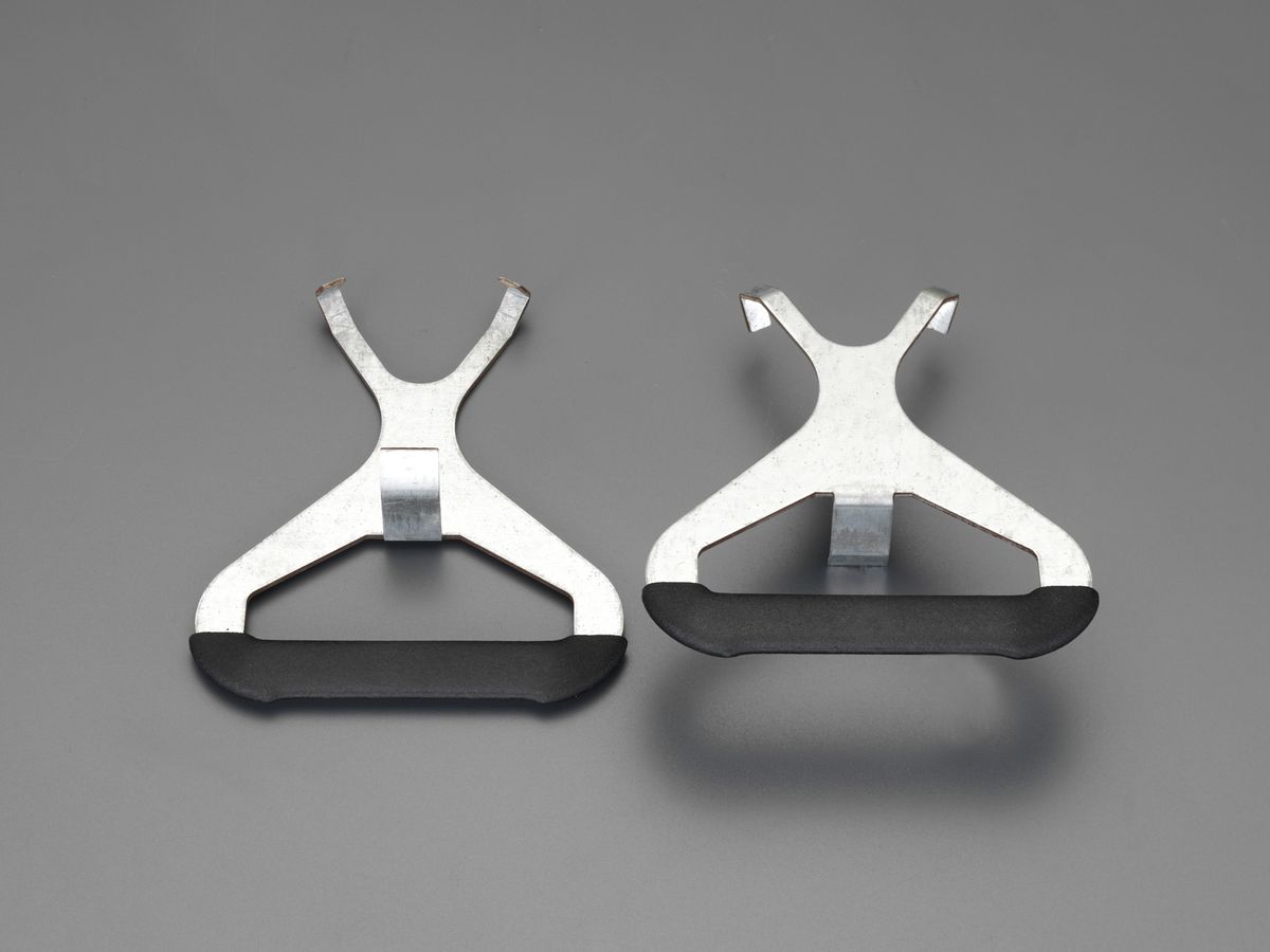 【メーカー在庫あり】 エスコ ESCO 175x145mm フェンステンショングリップ(2個) 000012249187 JP