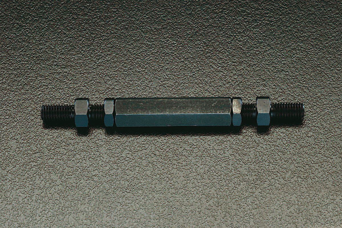 ●材質:ジョイントナット:SUM2LL、取付部:S45C、ナット:SS400●ねじ径:M6×12mm●最小全長:89mmチェーンの張り調製、スライドの位置調整などにRoHS対応品000012009330楽天 JP店　