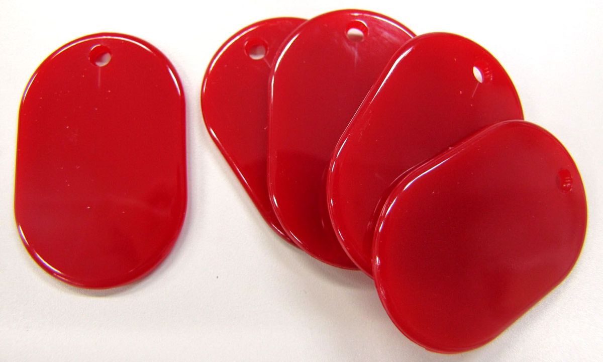 材質：アクリルカラー：サンレッド形状：小判型サイズ：45X30X2mm重量：約19g（1パック当り）穴径：2mm入数は5枚入りです。000012235685　