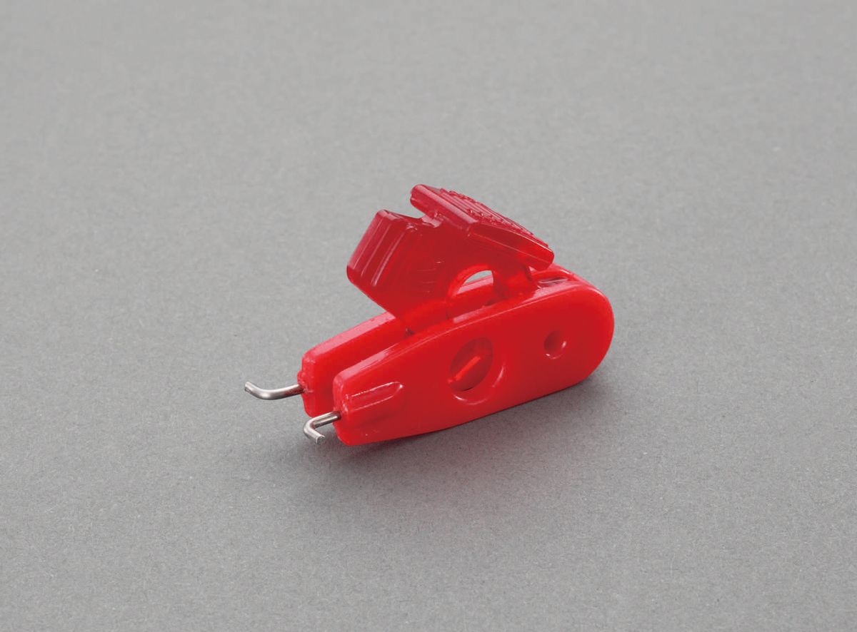 ●材質:プラスチック●サイズ:18×22×45mm（突起箇所を含む）●鍵穴径:8mm●重量:5gブレーカー用ロックアウトです。000012245278　